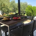 펜션 Terra Homes 아스프로발타