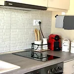 Terra Homes 아스프로발타