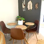 Terra Homes 펜션